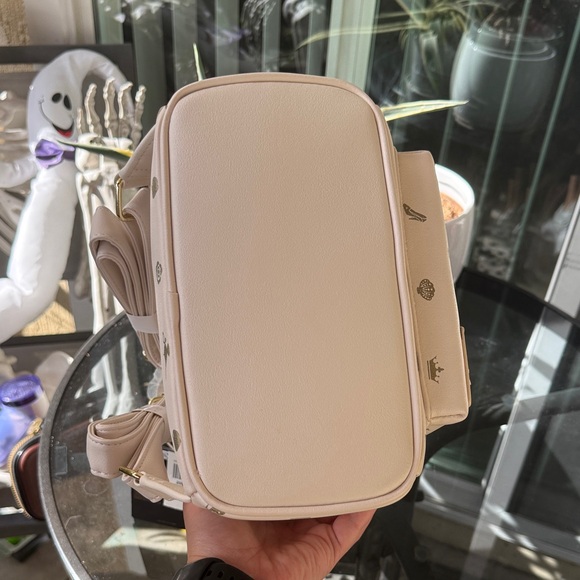 NWT Disney Princess Backpack with Gold Details - Picture 5 of 7